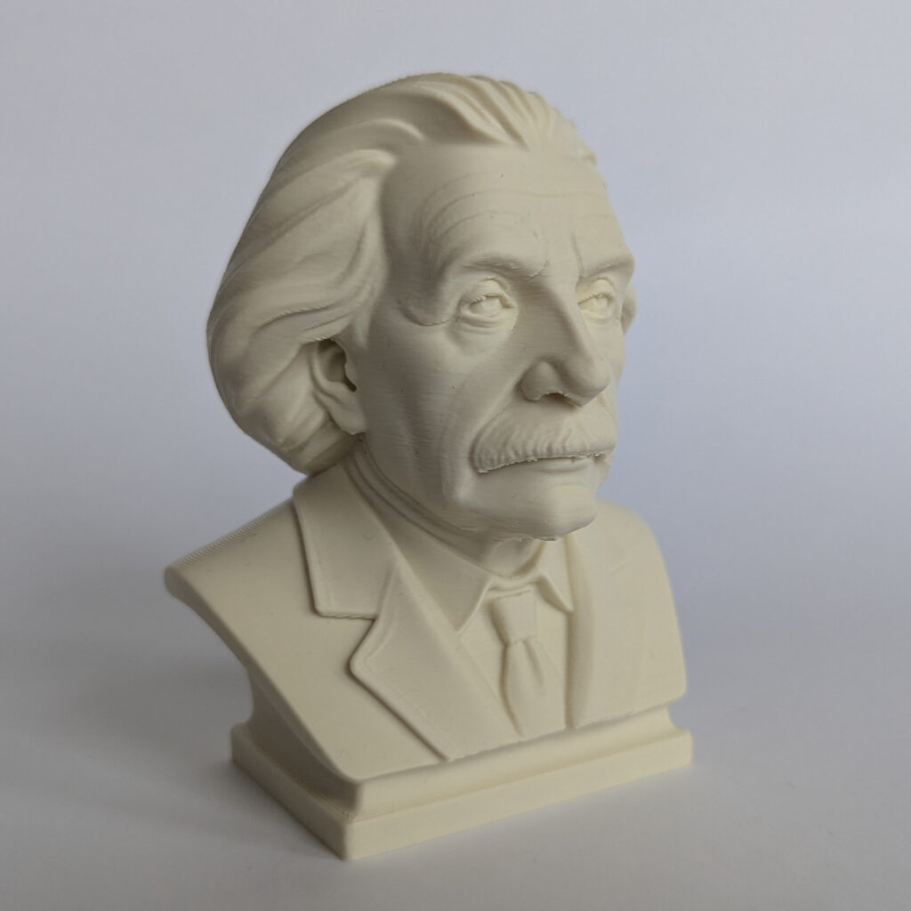 Einstein Bust photographed from the front right