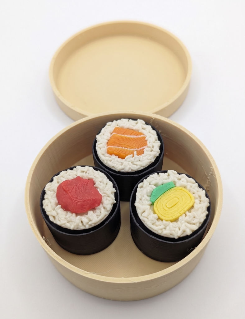 3 Maki Clickers Set in the box